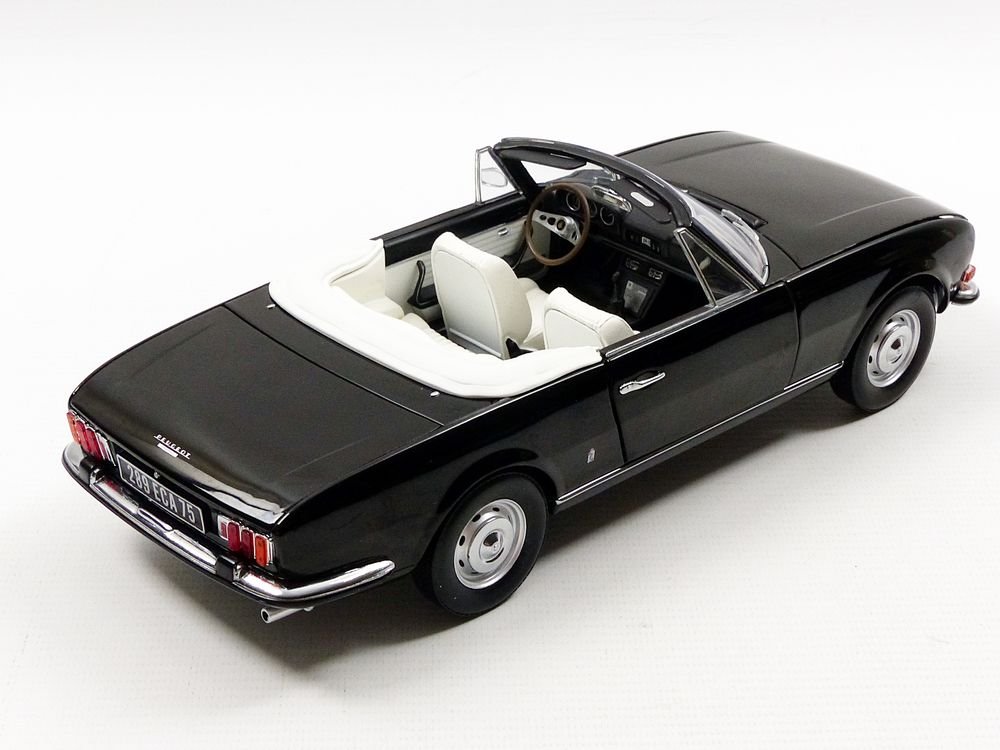 【美品】NOREV Peugeot504 Cabriolet 1/18 Amazon.com: Norev 184784 1971 Peugeot 504 Cabriolet Black 1/18